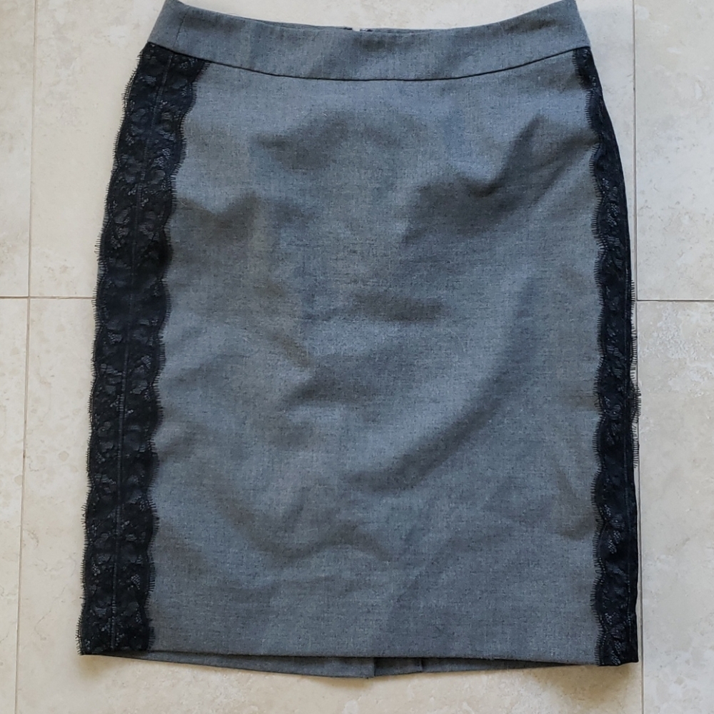 Loft by Ann Taylor pencil skirt. Size 0